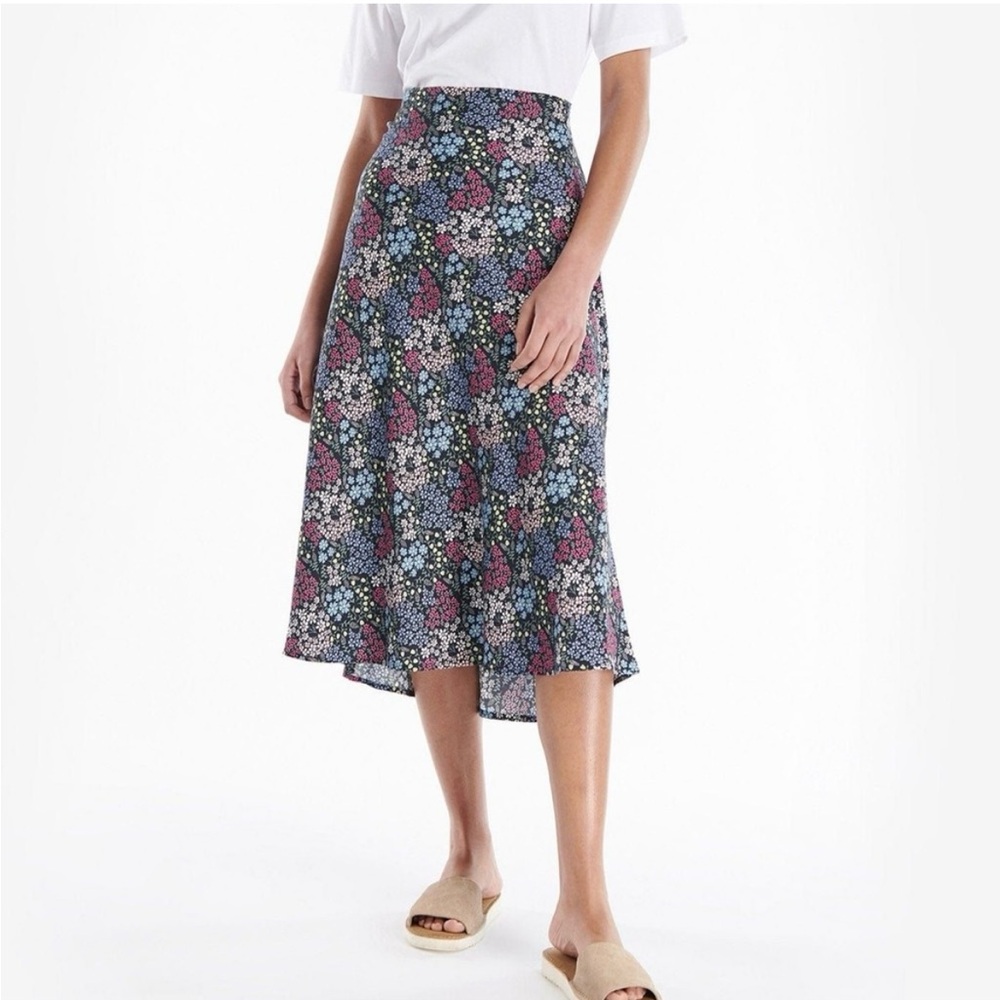 Barbour floral midi skirt women’s size 8? S/M willowherb
